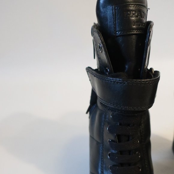Womens Prada Black Leather Lace-Up Block Heeled Combat Booties 38.5 US/8.5 * - Picture 5 of 16